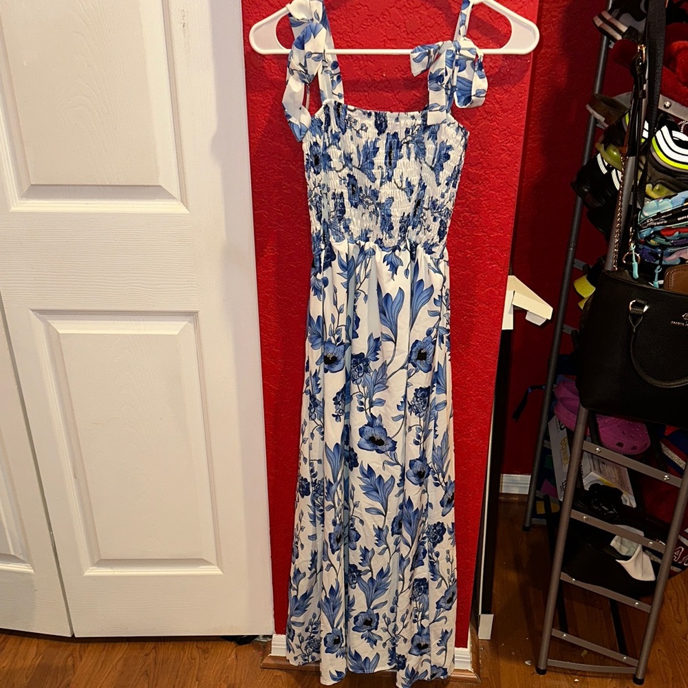 SHEIN Blue Floral Midi Dress